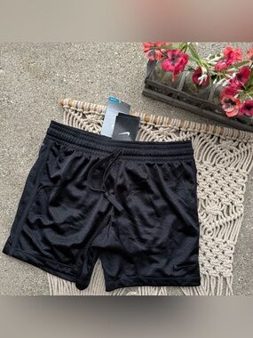 NWT Nike Black Mesh Athletic Shorts Size XS